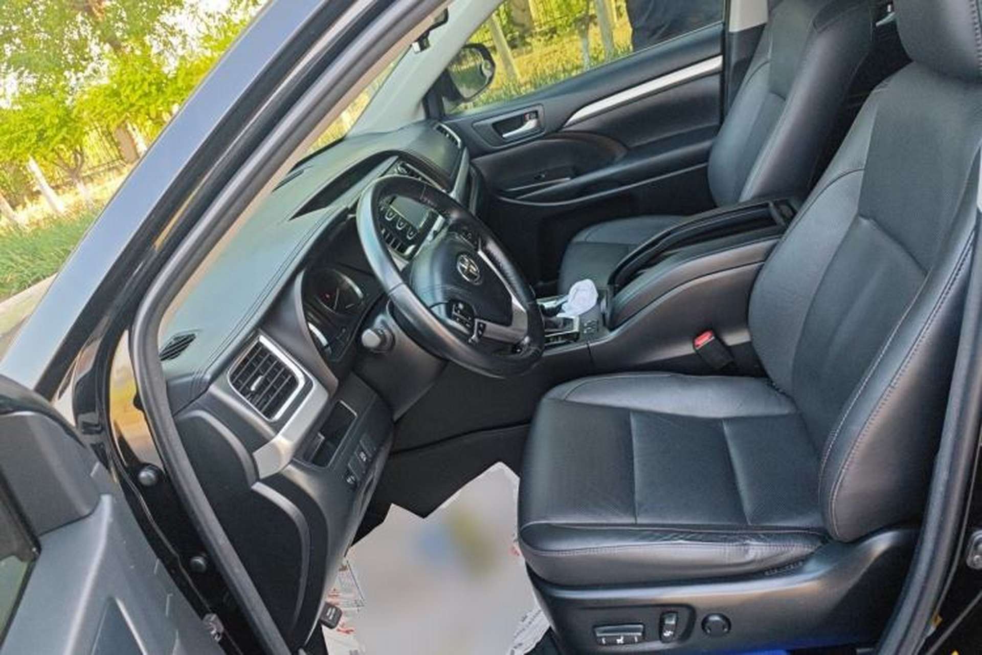 Used Toyota Highlander 2017 2.0T Four-Wheel Drive Luxury Edition 7 Seats Left Front Seat