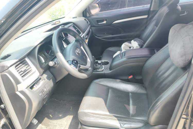 Used Toyota Highlander 2017 2.0T Four-Wheel Drive Luxury Edition 7 Seats Left Front Seat