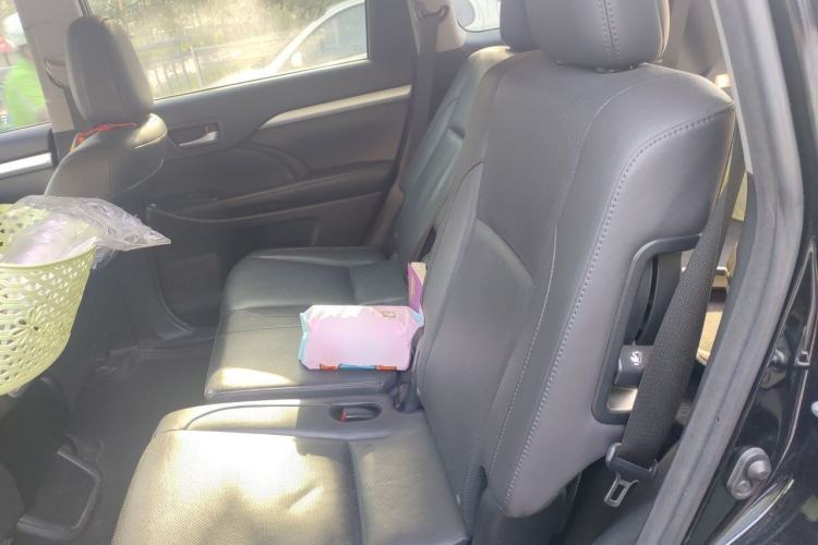 Used Toyota Highlander 2017 2.0T Four-Wheel Drive Luxury Edition 7 Seats Left Rear Seat