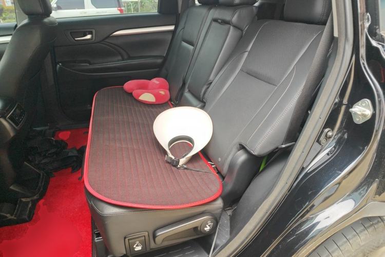 Used Toyota Highlander 2017 2.0T Four-Wheel Drive Luxury Edition 7 Seats Left Rear Seat