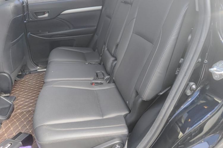 Used Toyota Highlander 2017 2.0T Four-Wheel Drive Luxury Edition 7 Seats Left Rear Seat