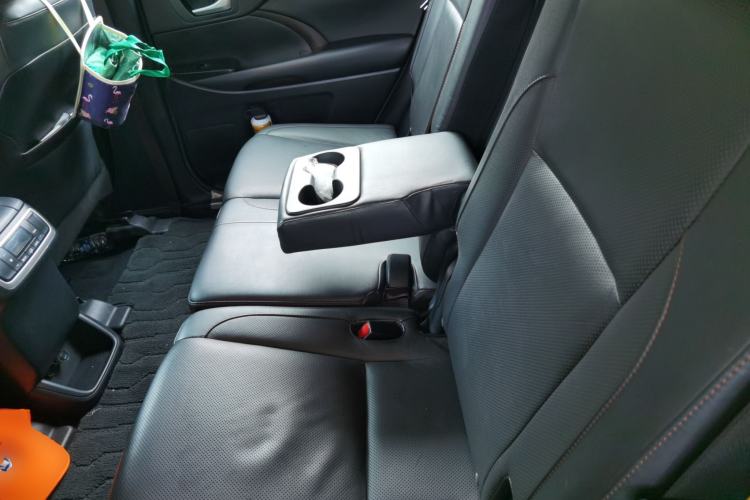 Used Toyota Highlander 2017 2.0T Two-Wheel Drive Luxury Edition 7 Seats Left Rear Seat