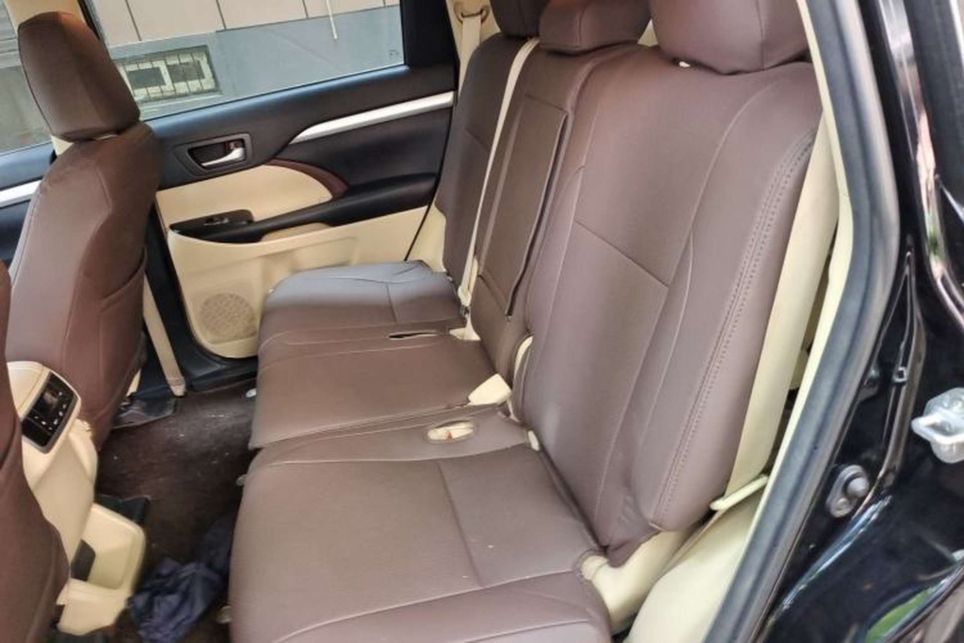 Used Toyota Highlander 2017 2.0T Four-Wheel Drive Luxury Edition 7 Seats Left Rear Seat