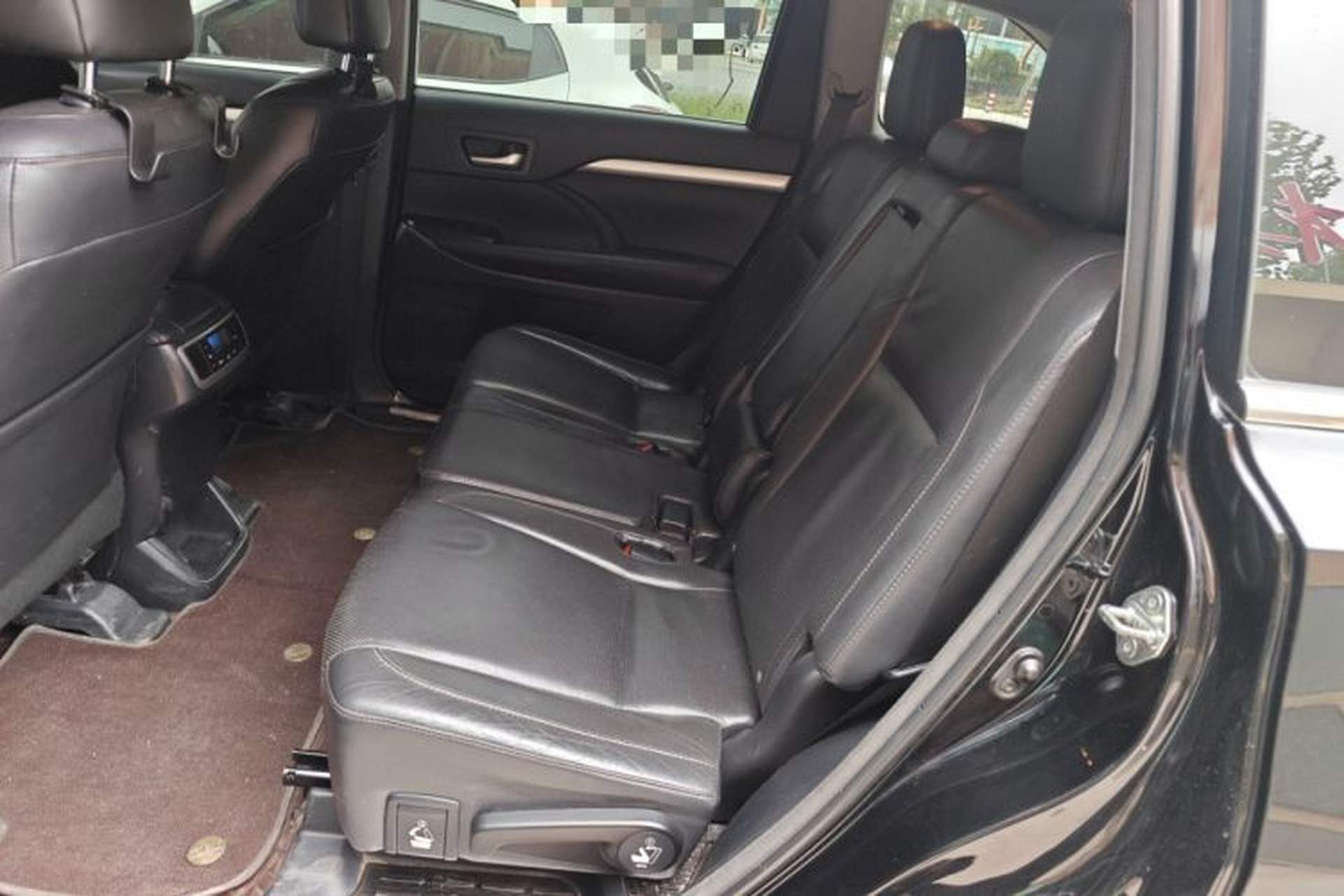 Used Toyota Highlander 2017 2.0T Four-Wheel Drive Luxury Edition 7 Seats Left Rear Seat