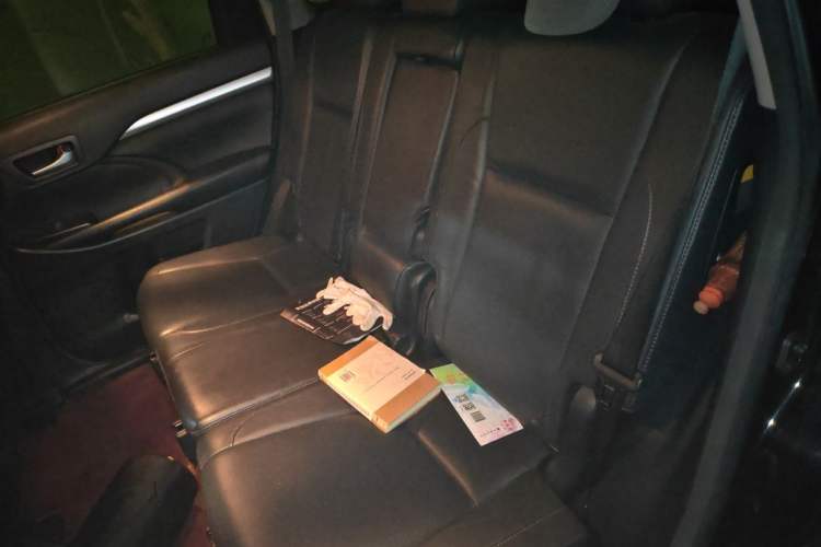 Used Toyota Highlander 2017 2.0T Four-Wheel Drive Luxury Navigation Version 7 Seats Left Rear Seat