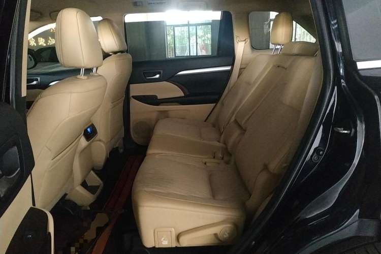 Used Toyota Highlander 2017 2.0T Four-Wheel Drive Elite Edition 7-Seater Left Rear Seat