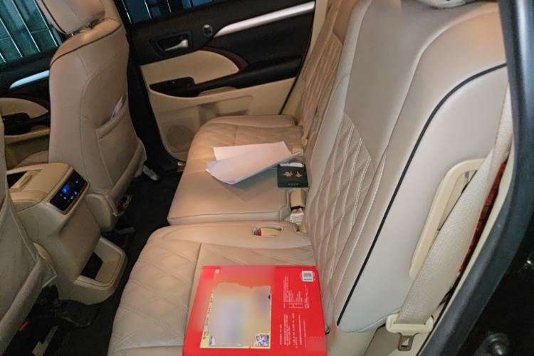 Used Toyota Highlander 2017 2.0T Four-Wheel Drive Elite Edition 7-Seater Left Rear Seat