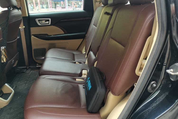 Used Toyota Highlander 2017 2.0T Four-Wheel Drive Elite Edition 7-Seater Left Rear Seat