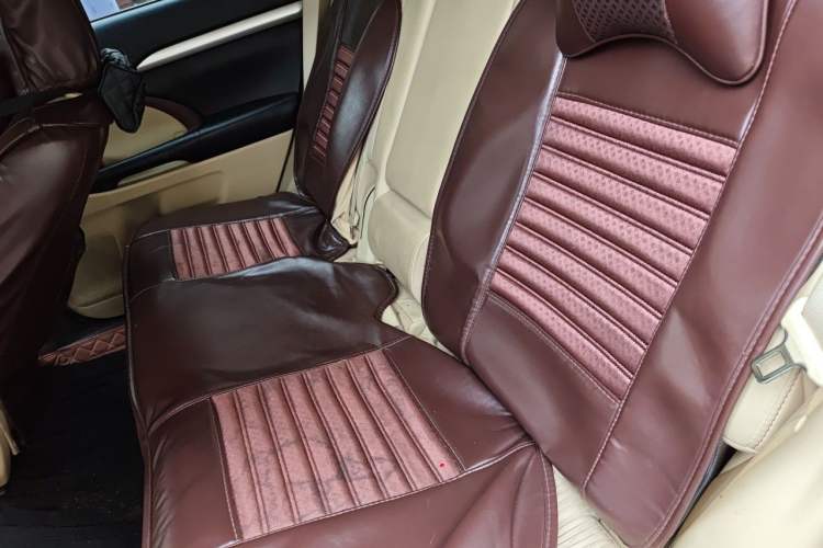 Used Toyota Highlander 2017 2.0T Two-Wheel Drive Elite Version 7 Seats Left Rear Seat