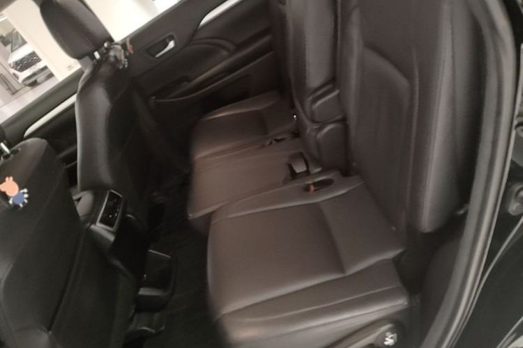 Used Toyota Highlander 2017 2.0T Four-Wheel Drive Black Edition Limited Model Left Rear Seat