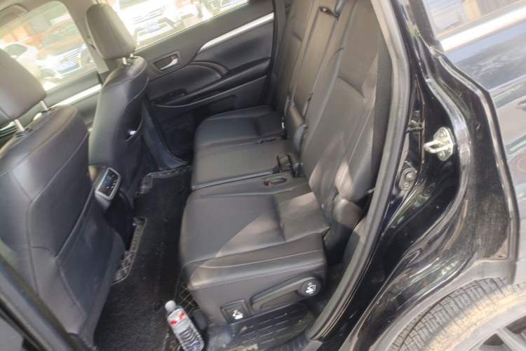 Used Toyota Highlander 2017 2.0T Four-Wheel Drive Black Edition Limited Model Left Rear Seat