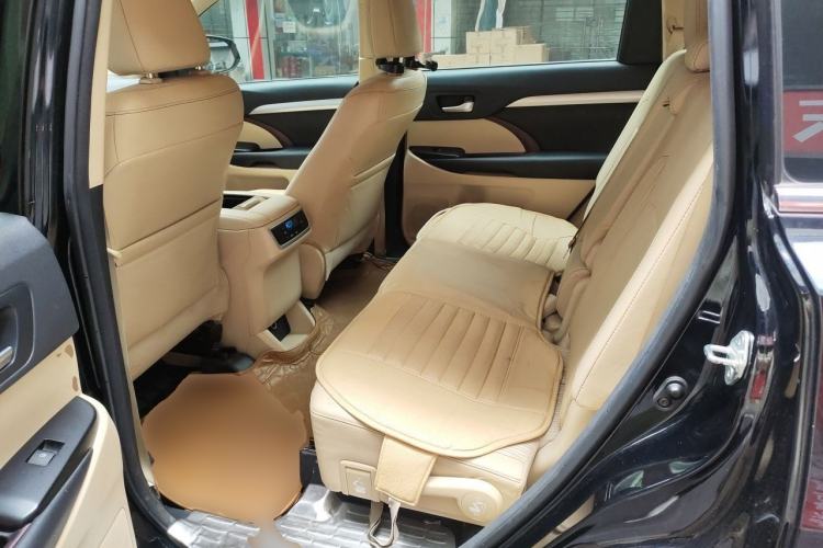 Used Toyota Highlander 2017 2.0T Four-Wheel Drive Elite Edition 7-Seater Left Rear Seat