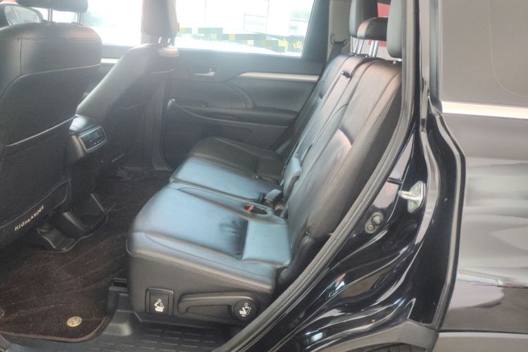 Used Toyota Highlander 2017 2.0T Four-Wheel Drive Black Edition Limited Model Left Rear Seat