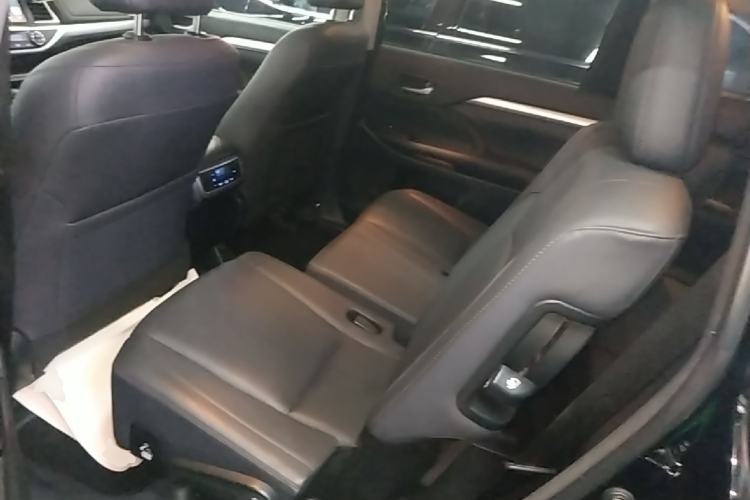 Used Toyota Highlander 2017 2.0T Four-Wheel Drive Luxury Edition 7 Seats Left Rear Seat