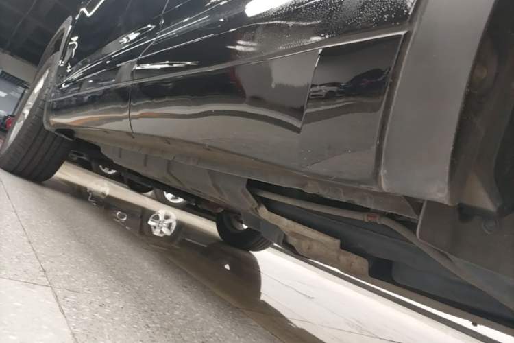 Used Toyota Highlander 2017 2.0T Four-Wheel Drive Luxury Edition 7 Seats Left Side Sill