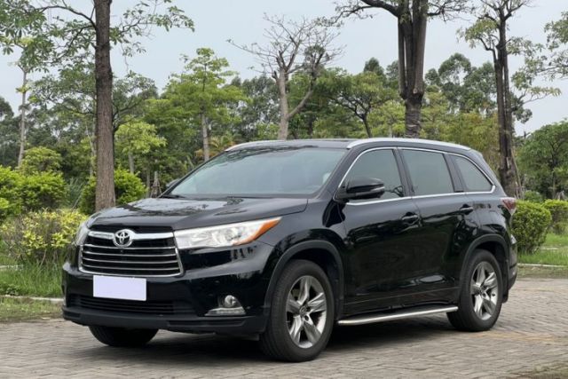 Ojetý Toyota Highlander 2017 2.0T Four-Wheel Drive Luxury Edition 7 Seats