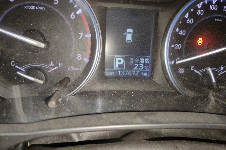 Used Toyota Highlander 2017 2.0T Four-Wheel Drive Elite Edition 7-Seater Odometer Close Up