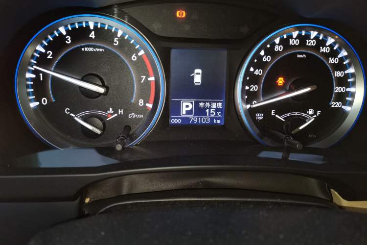 Used Toyota Highlander 2017 2.0T Four-Wheel Drive Elite Edition 7-Seater Odometer Close Up