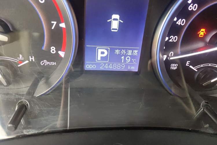 Used Toyota Highlander 2017 2.0T Four-Wheel Drive Elite Edition 7-Seater Odometer Close Up
