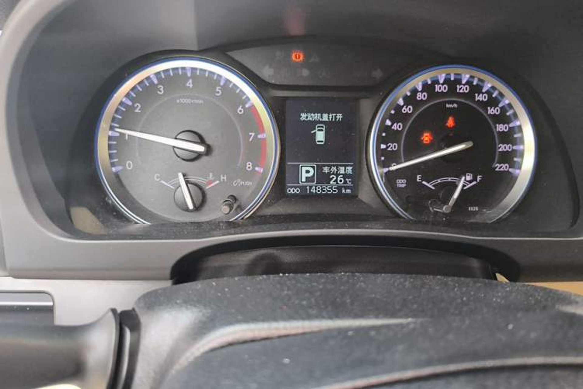 Used Toyota Highlander 2017 2.0T Two-Wheel Drive Elite Edition 5 Seats Odometer Close Up