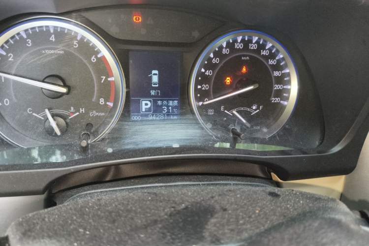 Used Toyota Highlander 2017 2.0T Four-Wheel Drive Elite Edition 7-Seater Odometer Close Up