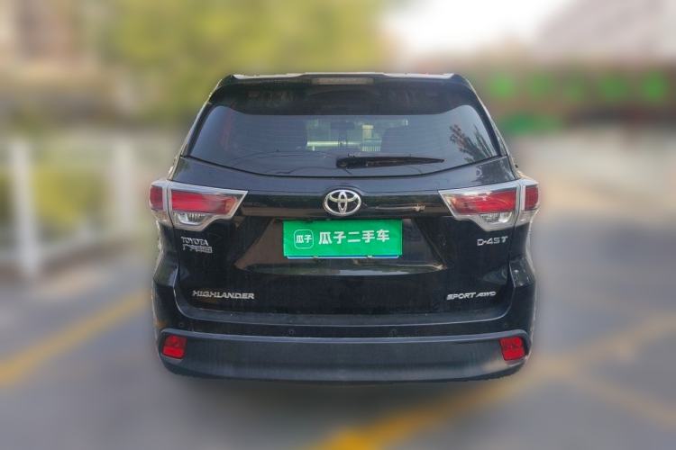 Used Toyota Highlander 2017 2.0T Four-Wheel Drive Luxury Edition 7 Seats Rear