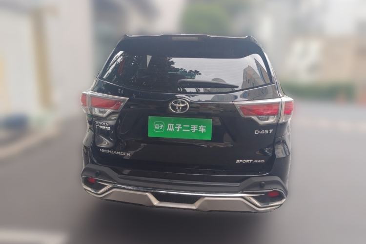 Used Toyota Highlander 2017 2.0T Four-Wheel Drive Luxury Edition 7 Seats Rear