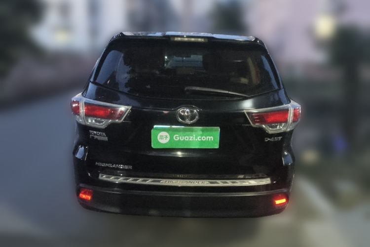 Used Toyota Highlander 2017 2.0T Two-Wheel Drive Elite Edition 5 Seats Rear