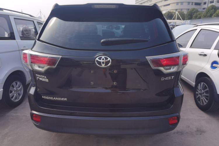 Used Toyota Highlander 2017 2.0T Two-Wheel Drive Elite Edition 5 Seats Rear