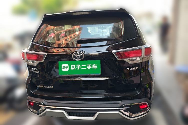Used Toyota Highlander 2017 2.0T Two-Wheel Drive Elite Edition 5 Seats Rear