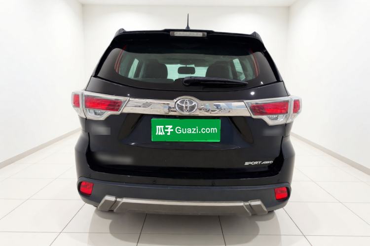 Used Toyota Highlander 2017 2.0T Four-Wheel Drive Black Edition Limited Model Rear