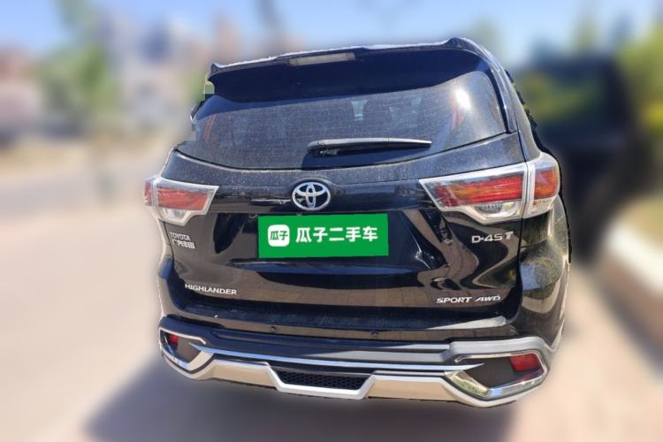 Used Toyota Highlander 2017 2.0T Four-Wheel Drive Luxury Edition 7 Seats Rear