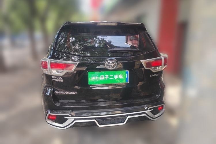 Used Toyota Highlander 2017 2.0T Two-Wheel Drive Elite Version 7 Seats Rear