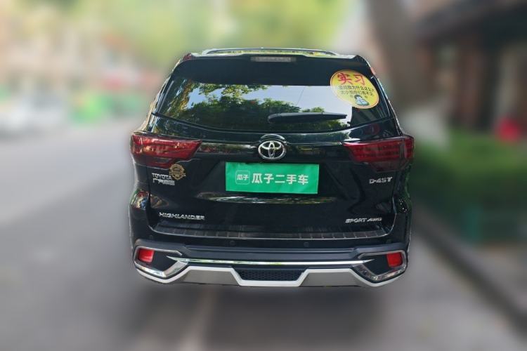 Used Toyota Highlander 2017 2.0T Four-Wheel Drive Luxury Edition 7 Seats Rear