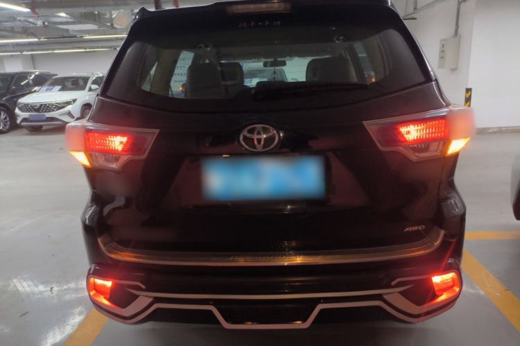 Used Toyota Highlander 2017 2.0T Four-Wheel Drive Elite Edition 7-Seater Rear