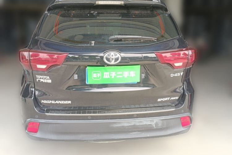 Used Toyota Highlander 2017 2.0T Four-Wheel Drive Luxury Edition 7 Seats Rear