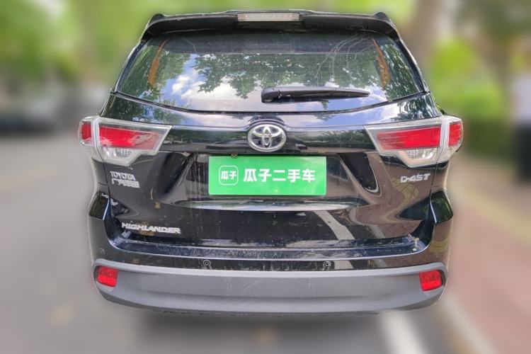 Used Toyota Highlander 2017 2.0T Two-Wheel Drive Elite Edition 5 Seats Rear