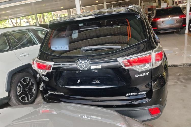 Used Toyota Highlander 2017 2.0T Four-Wheel Drive Luxury Edition 7 Seats Rear