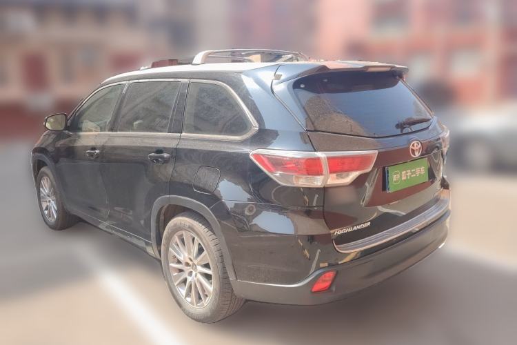 Used Toyota Highlander 2017 3.5L Four-Wheel Drive Ultimate Edition 7-Seater Rear Left 45 Deg