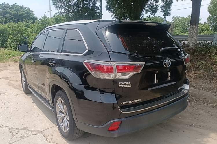 Used Toyota Highlander 2017 2.0T Two-Wheel Drive Elite Version 7 Seats Rear Left 45 Deg