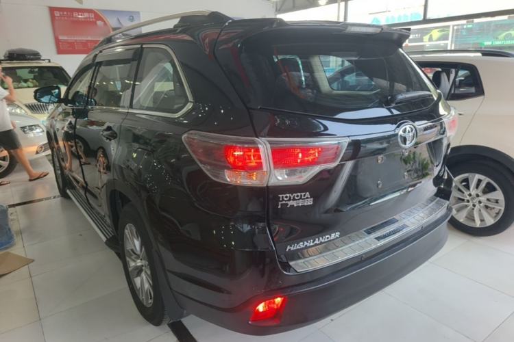Used Toyota Highlander 2017 2.0T Two-Wheel Drive Elite Edition 5 Seats Rear Left 45 Deg