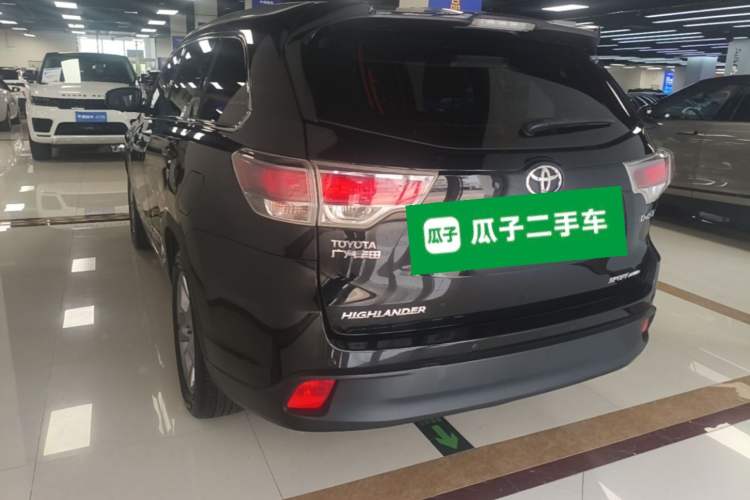 Used Toyota Highlander 2017 2.0T Four-Wheel Drive Luxury Edition 7 Seats Rear Left 45 Deg