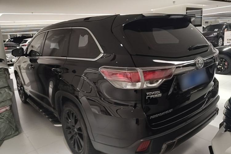 Used Toyota Highlander 2017 2.0T Four-Wheel Drive Black Edition Limited Model Rear Left 45 Deg