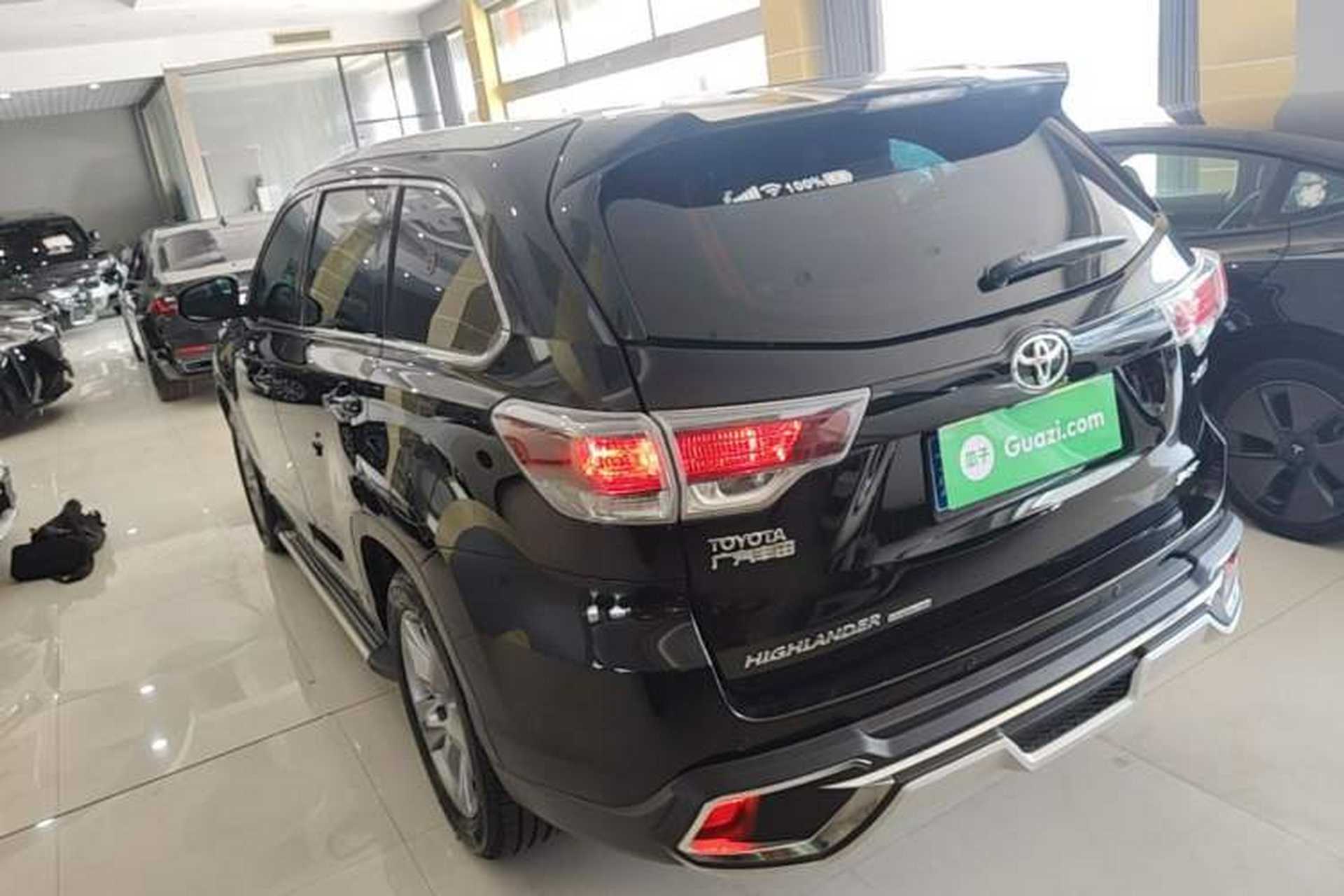 Used Toyota Highlander 2017 2.0T Two-Wheel Drive Luxury Edition 7 Seats Rear Left 45 Deg