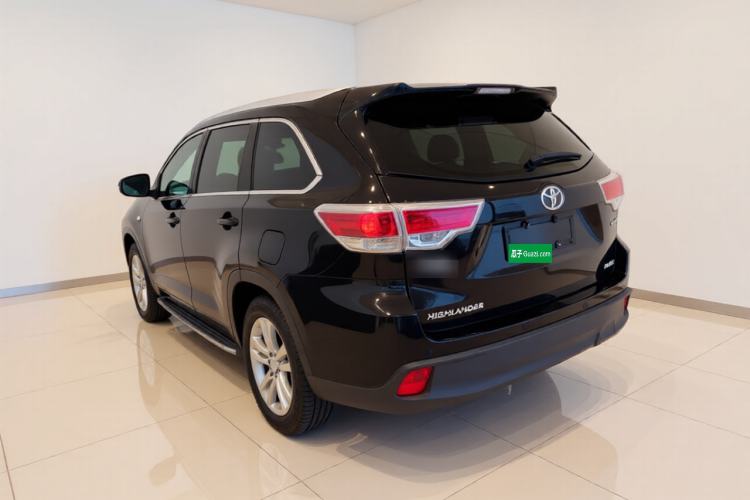 Used Toyota Highlander 2017 2.0T Two-Wheel Drive Luxury Edition 7 Seats Rear Left 45 Deg