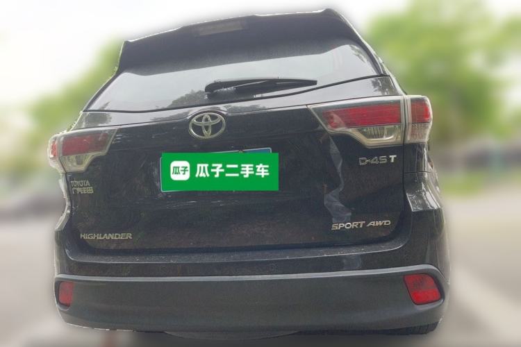 Used Toyota Highlander 2017 2.0T Four-Wheel Drive Luxury Edition 7 Seats Rear