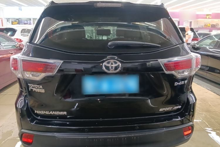 Used Toyota Highlander 2017 2.0T Four-Wheel Drive Luxury Edition 7 Seats Rear