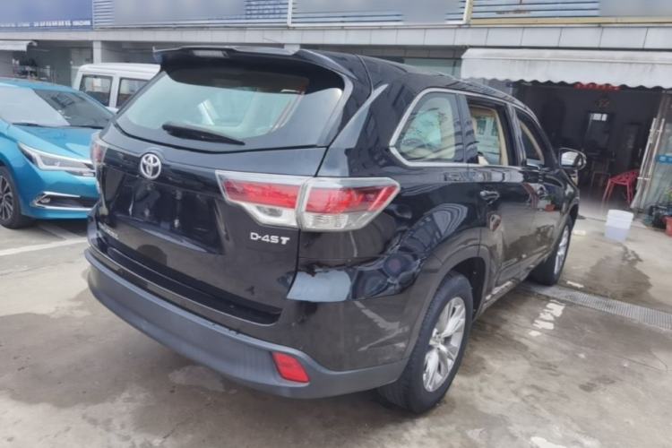 Used Toyota Highlander 2017 2.0T Two-Wheel Drive Elite Edition 5 Seats Rear Right 45 Deg