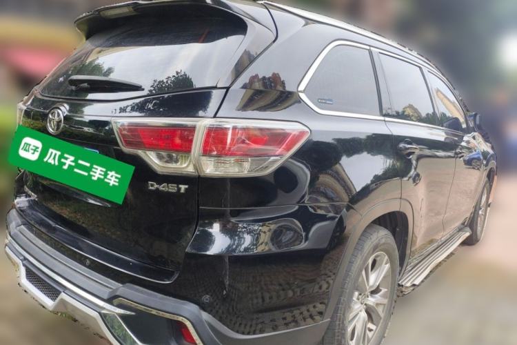 Used Toyota Highlander 2017 2.0T Two-Wheel Drive Elite Edition 5 Seats Rear Right 45 Deg
