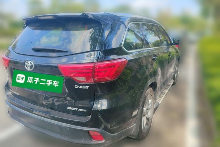 Used Toyota Highlander 2017 2.0T Four-Wheel Drive Luxury Edition 7 Seats Rear Right 45 Deg